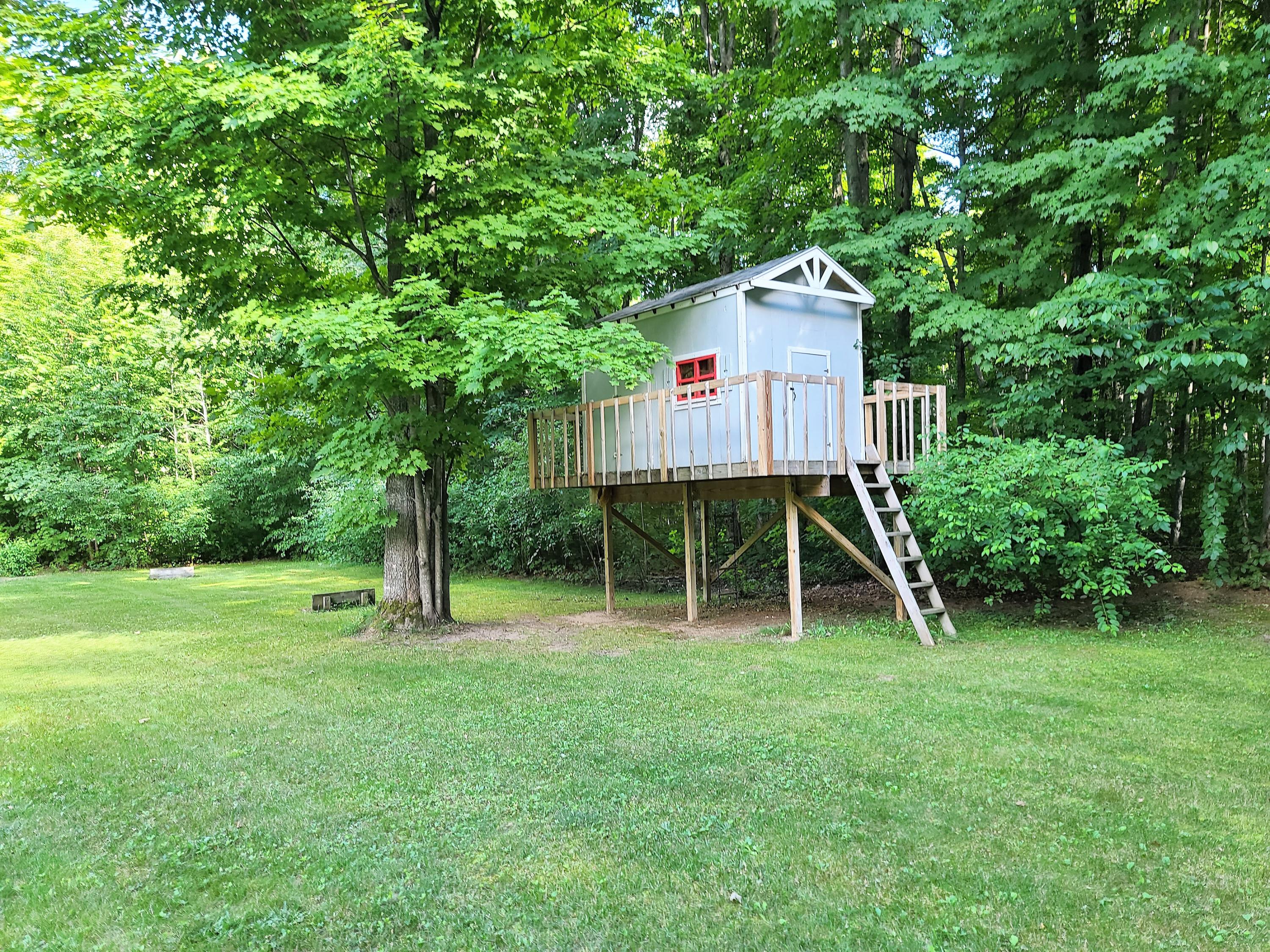7737 Van Tyle Road Gaylord, MI 49735 - Photo 51 of 57 Gallery Image 51