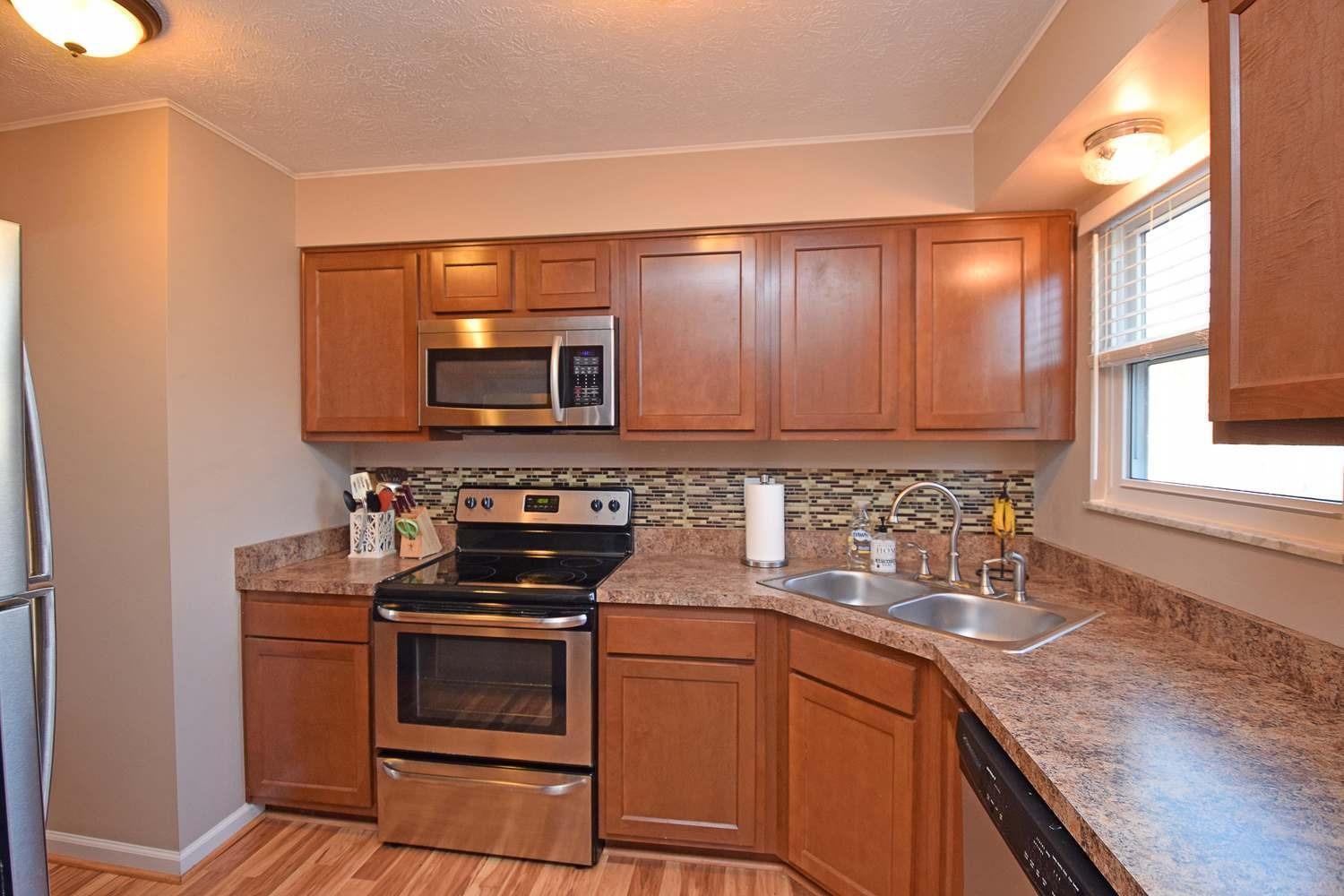 1766 Miles Road Cincinnati, OH 45231 - Photo 8 of 32