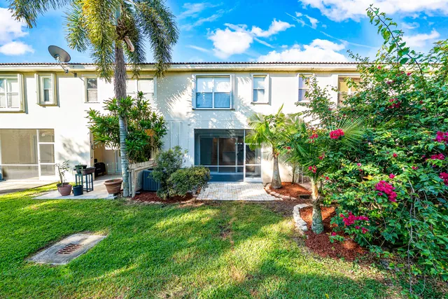 $2,695 | 8024 Briantea Drive, Boynton Beach, FL 33472