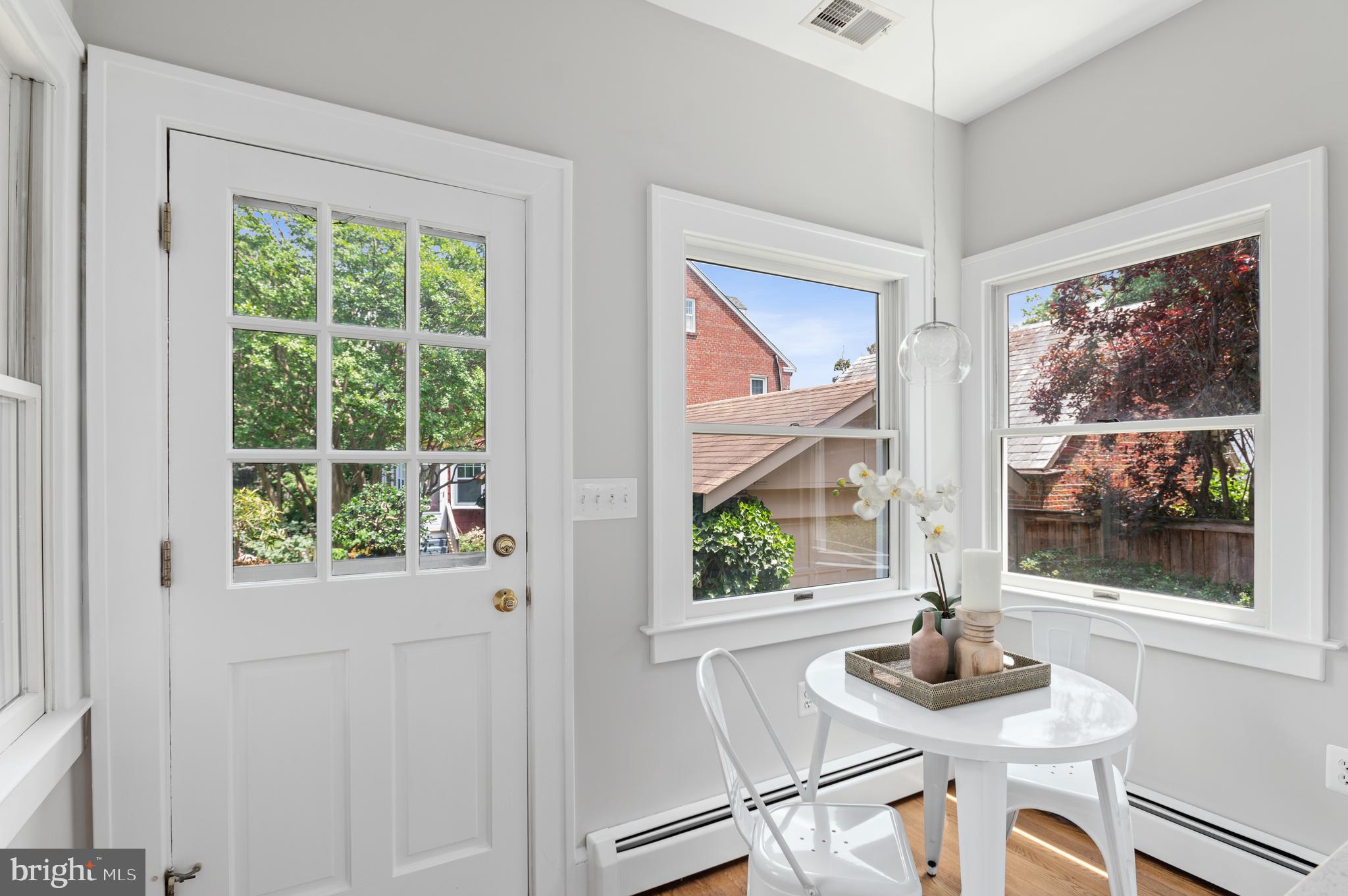 903 Russell Road Alexandria, VA 22301 - Photo 12 of 57