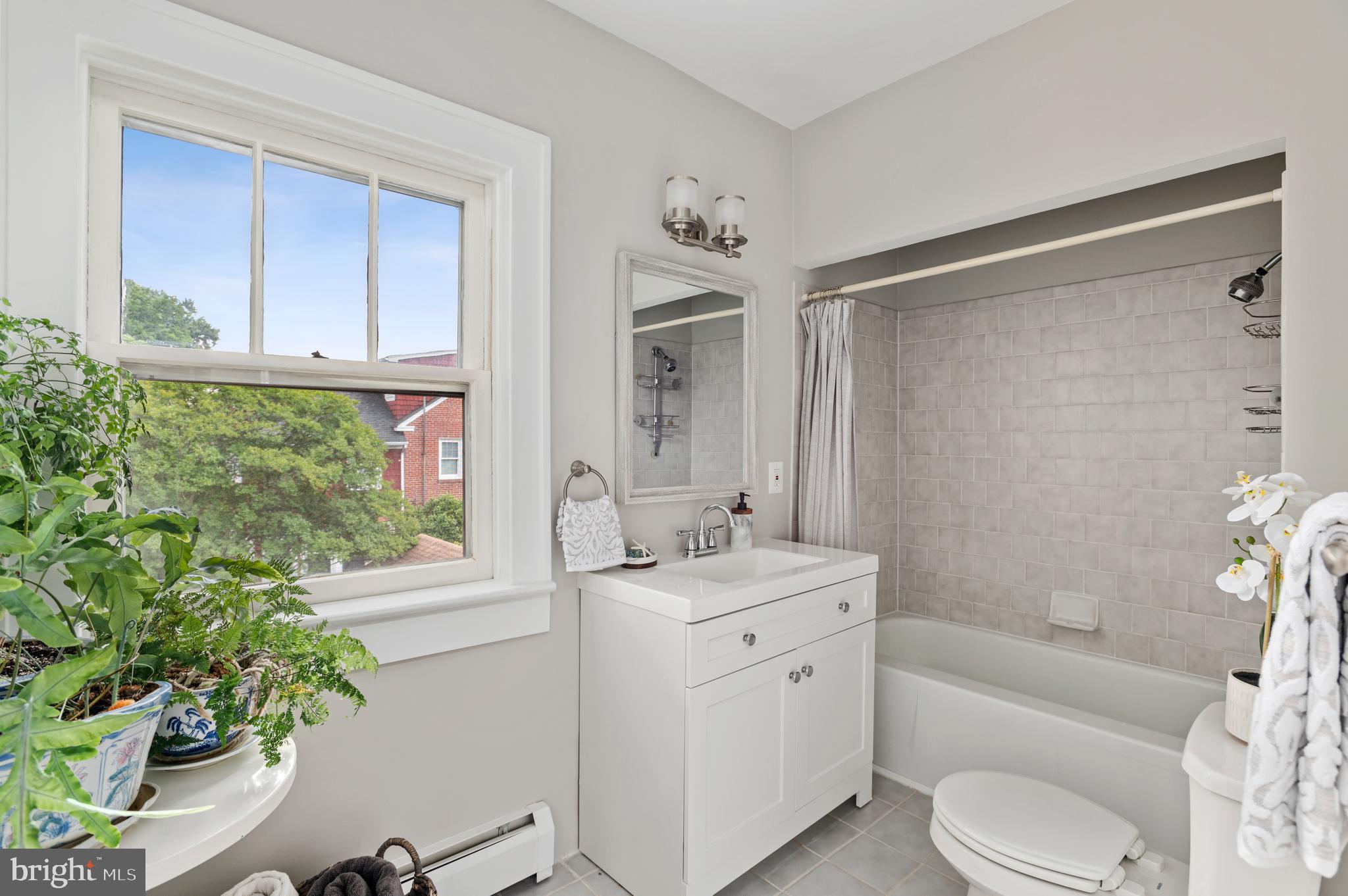 903 Russell Road Alexandria, VA 22301 - Photo 20 of 57