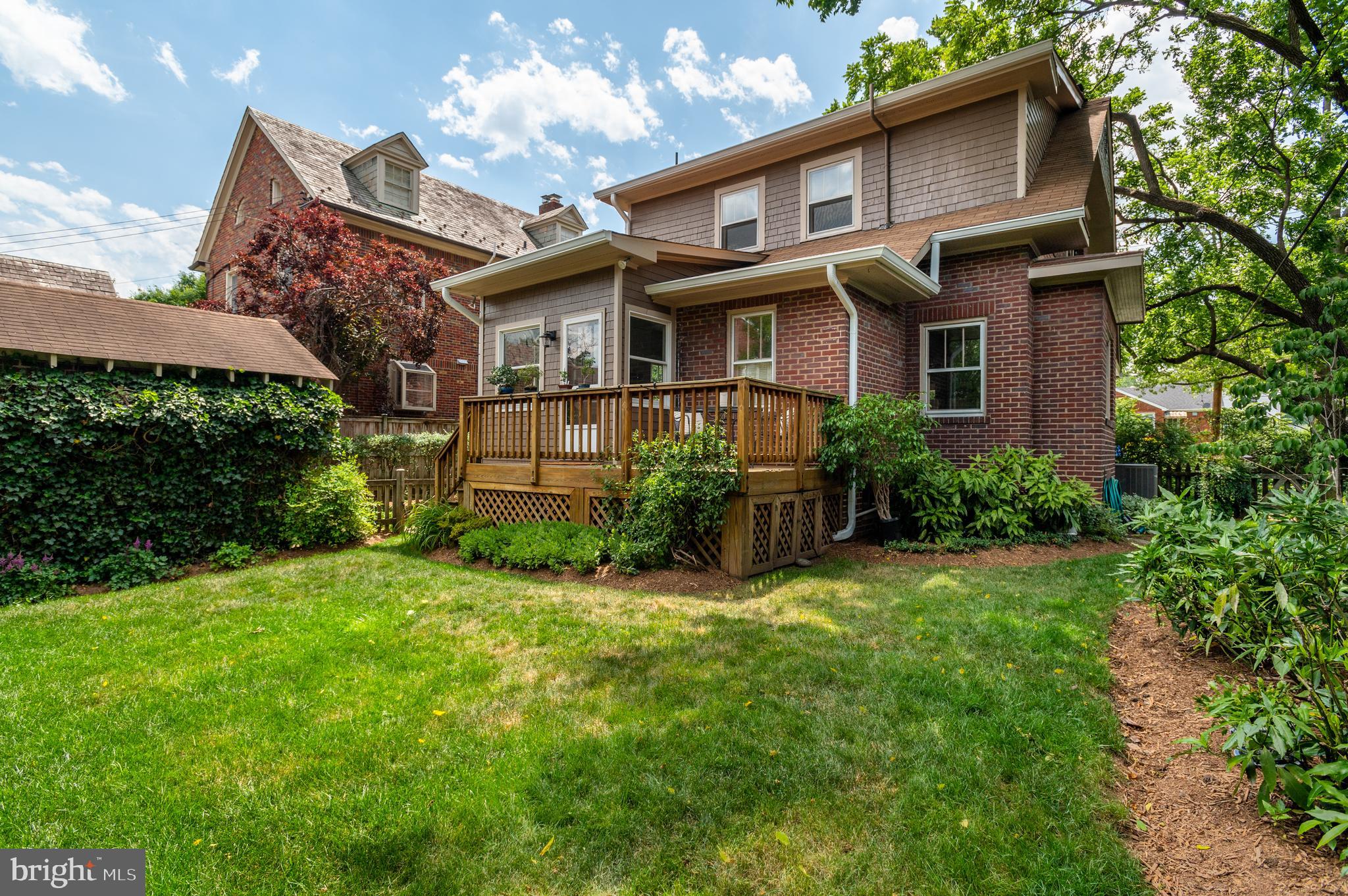 903 Russell Road Alexandria, VA 22301 - Photo 27 of 57