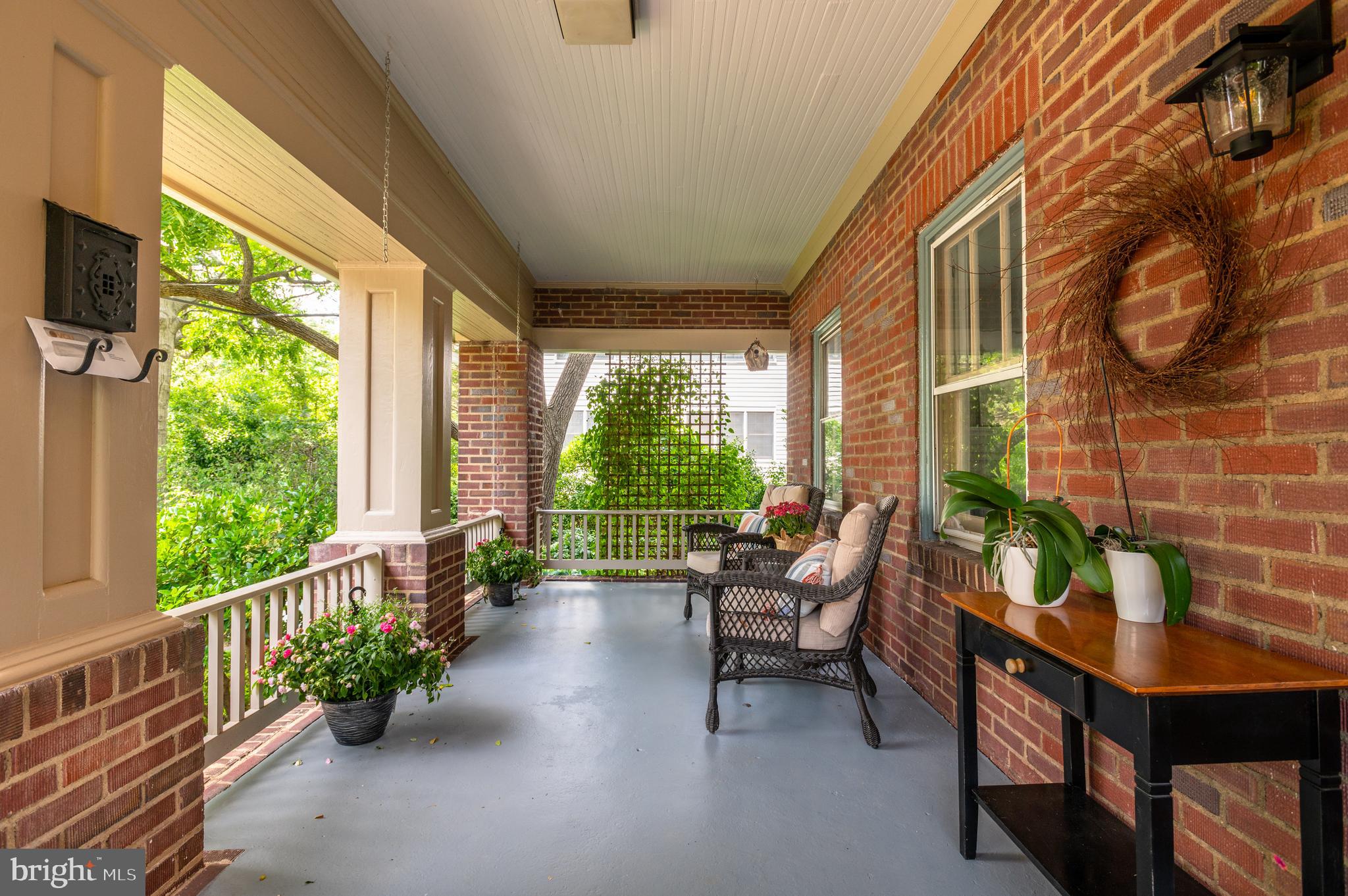 903 Russell Road Alexandria, VA 22301 - Photo 3 of 57