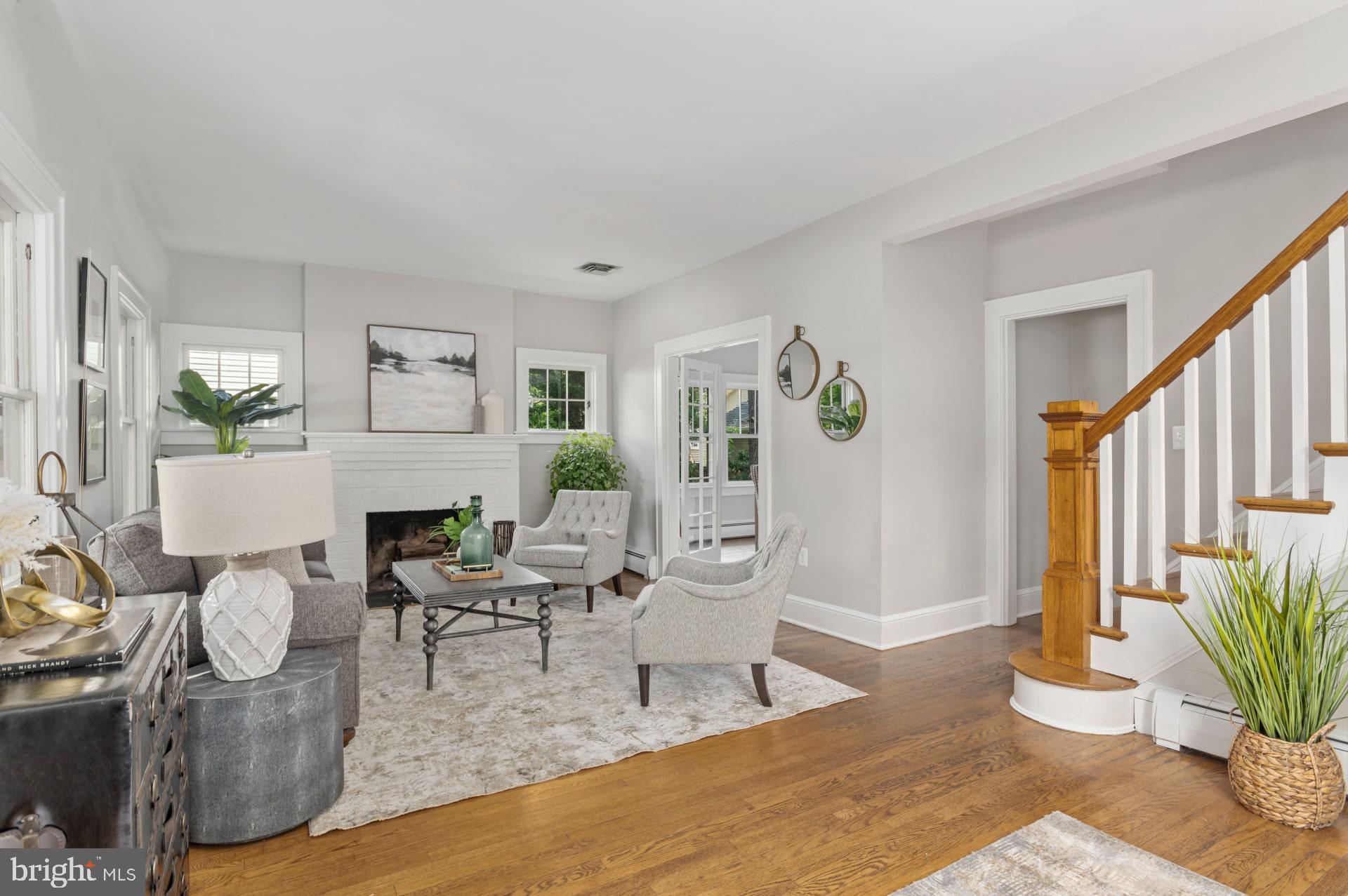 903 Russell Road Alexandria, VA 22301 - Photo 4 of 57