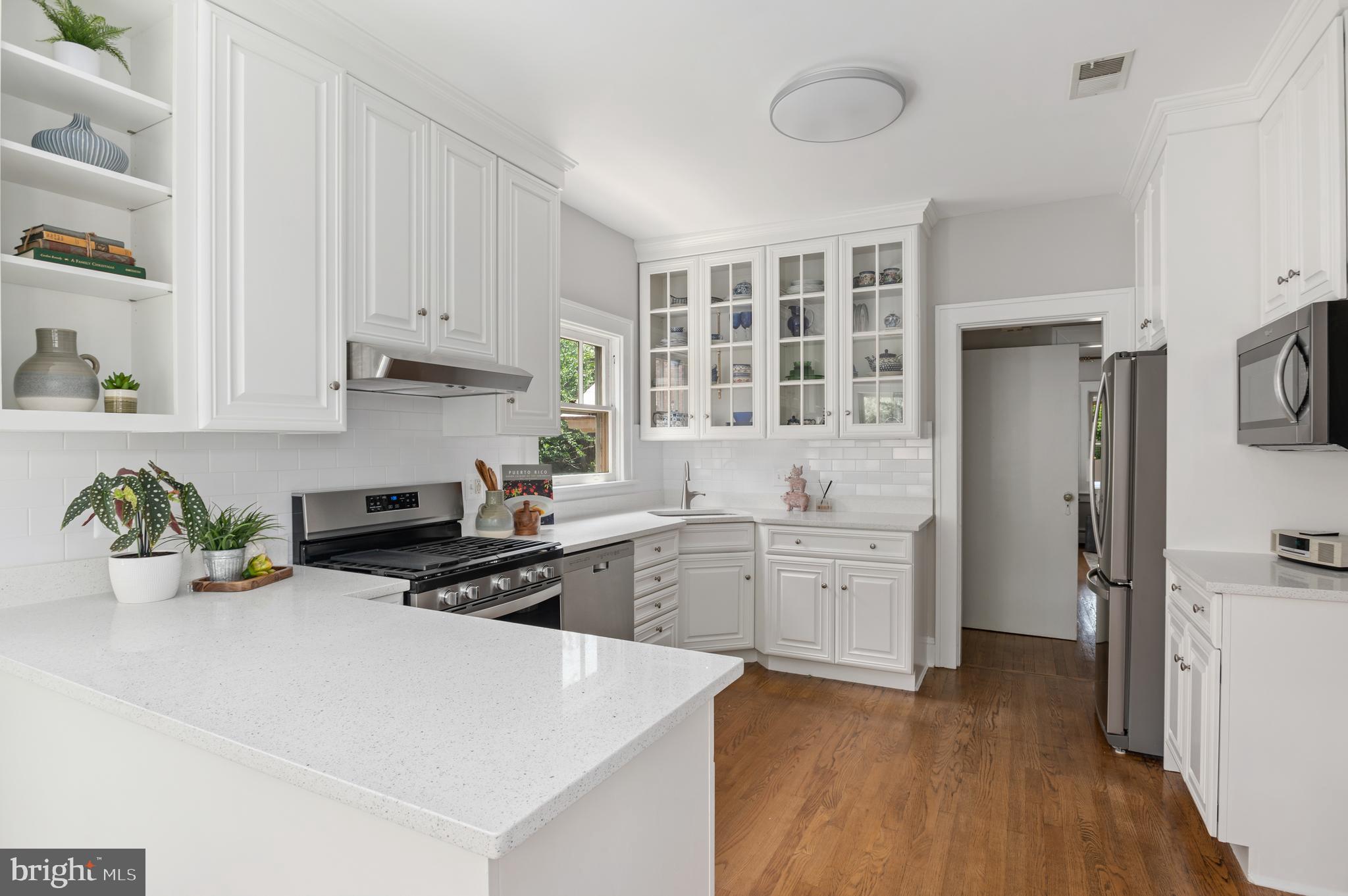 903 Russell Road Alexandria, VA 22301 - Photo 42 of 57