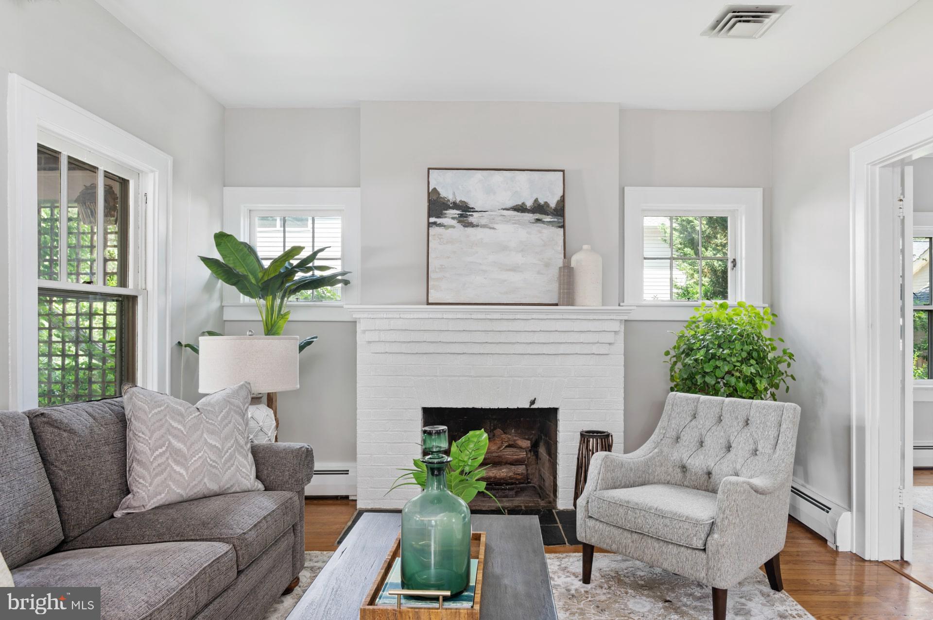 903 Russell Road Alexandria, VA 22301 - Photo 5 of 57