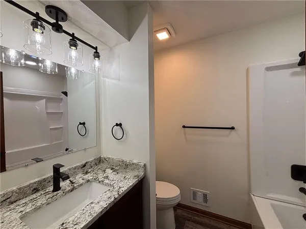 $384,950 | 1004 Southeast 3rd Terrace, Lee's Summit, MO 64063