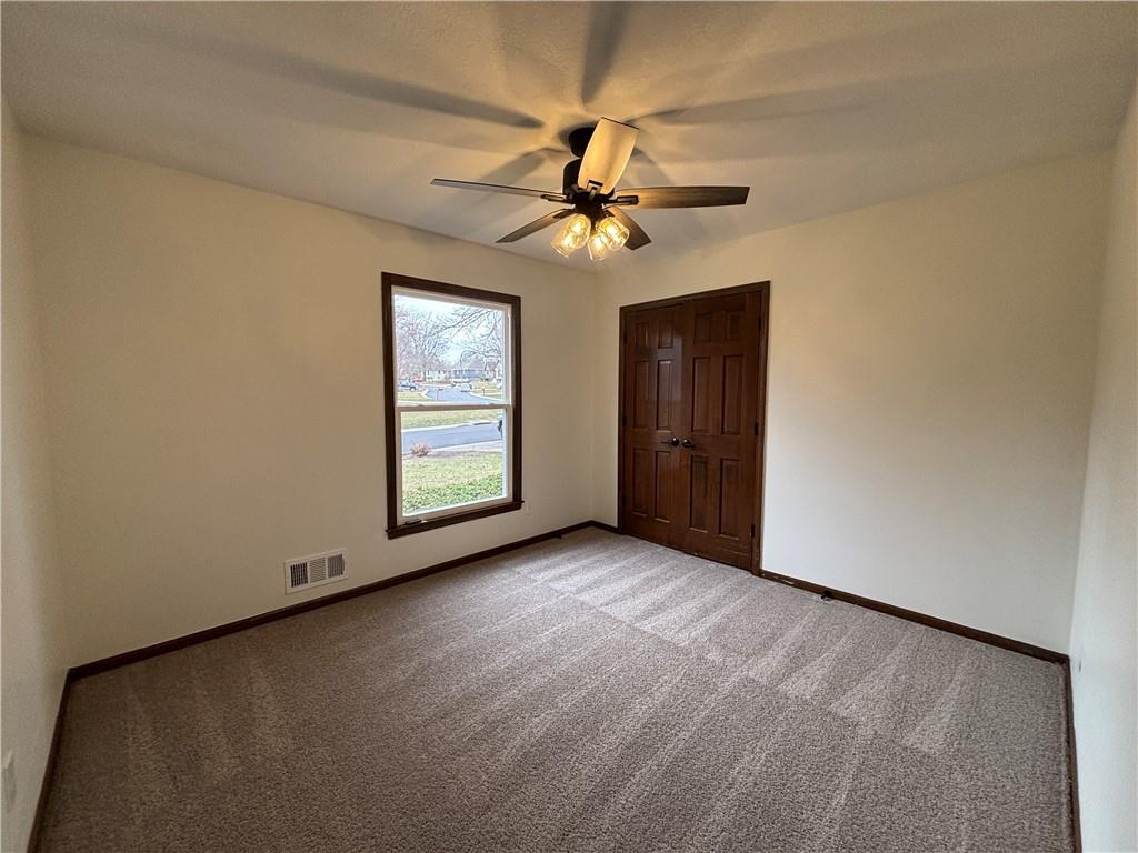 1004 Southeast 3rd Terrace Lee's Summit, MO 64063 - Photo 15 of 20