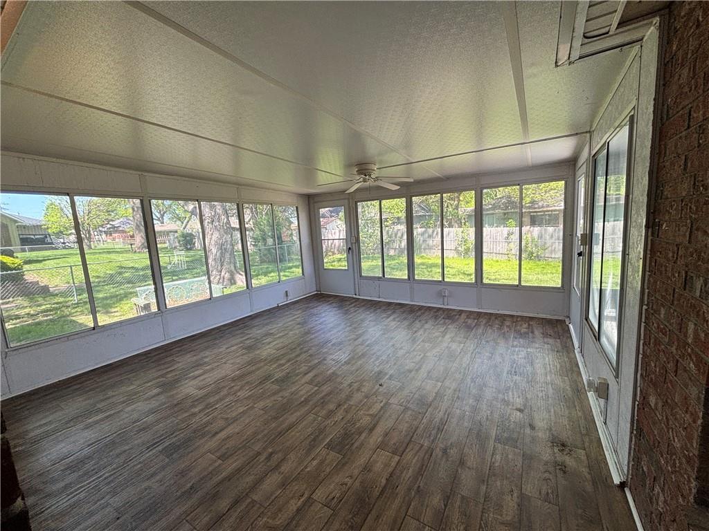 1004 Southeast 3rd Terrace Lee's Summit, MO 64063 - Photo 19 of 20