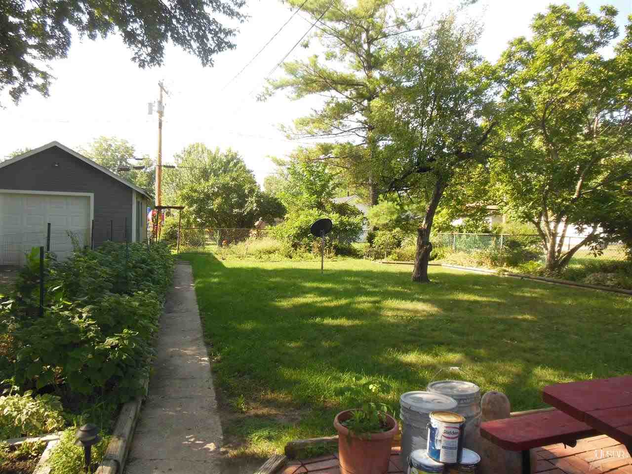 1915 Spring Street Fort Wayne, IN 46808 - Photo 6 of 21