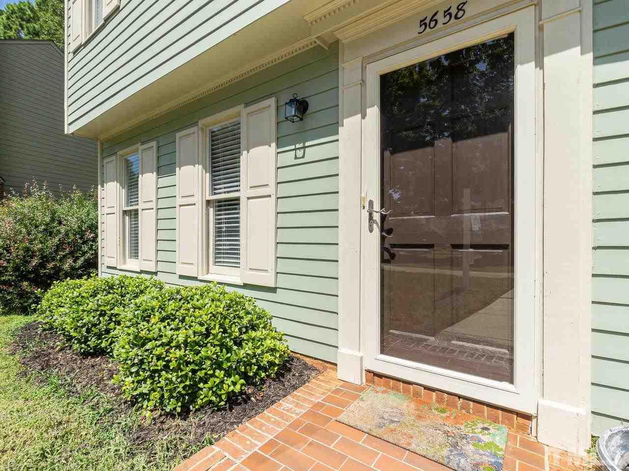 5658 Hamstead Crossing Raleigh, NC 27612 - Photo 2 of 24