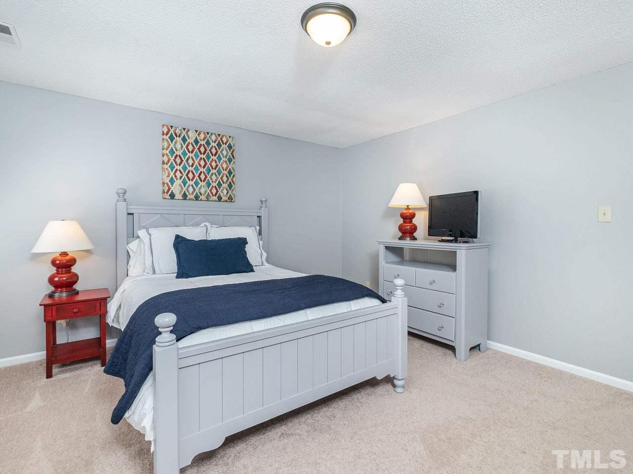 5658 Hamstead Crossing Raleigh, NC 27612 - Photo 17 of 24