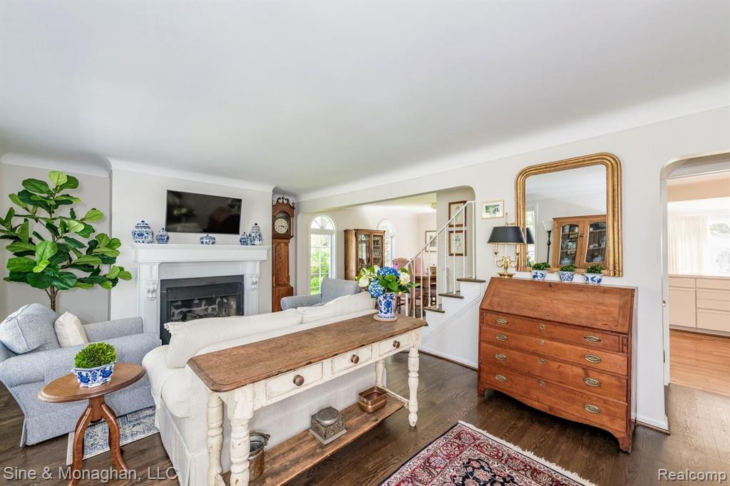 203 Moran Road Grosse Pointe Farms, MI 48236 - Photo 6 of 56
