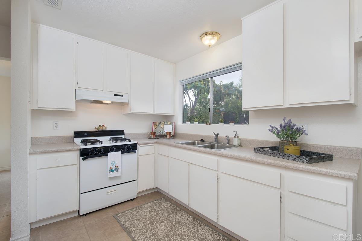 4518 Sunrise Ridge Oceanside, CA 92056 - Photo 11 of 25