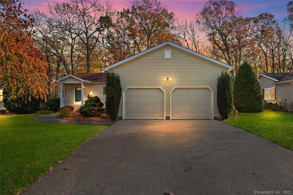 32 Indian Hill Road, Uncasville, CT 06382 Compass