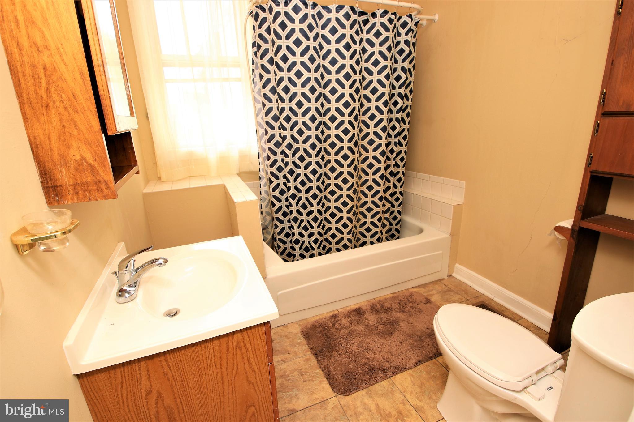 4261 Main Street Rohrersville, MD 21779 - Photo 40 of 40 Side B - Bathroom