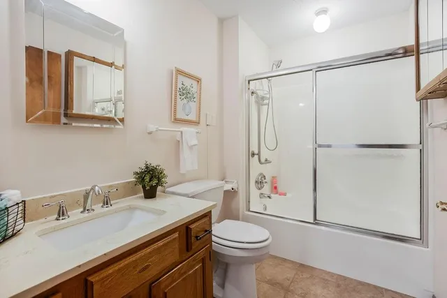 $174,900 | 1412 West Stone Boulevard, Raymore, MO 64083