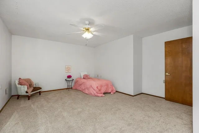 $174,900 | 1412 West Stone Boulevard, Raymore, MO 64083