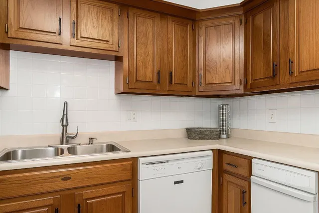 $174,900 | 1412 West Stone Boulevard, Raymore, MO 64083