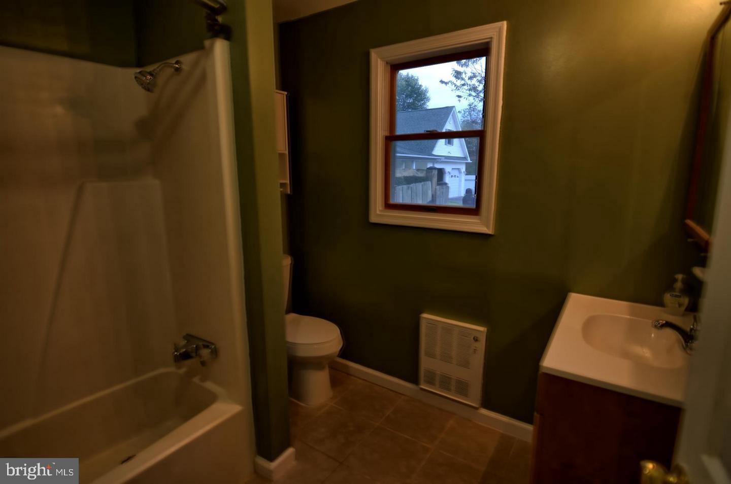 24074 North Patuxent Beach Road California, MD 20619 - Photo 4 of 11