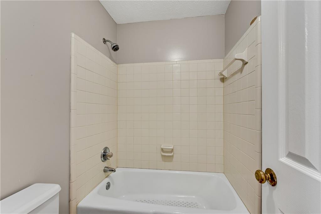 6280 Old Shadburn Ferry Road Buford, GA 30518 - Photo 29 of 54