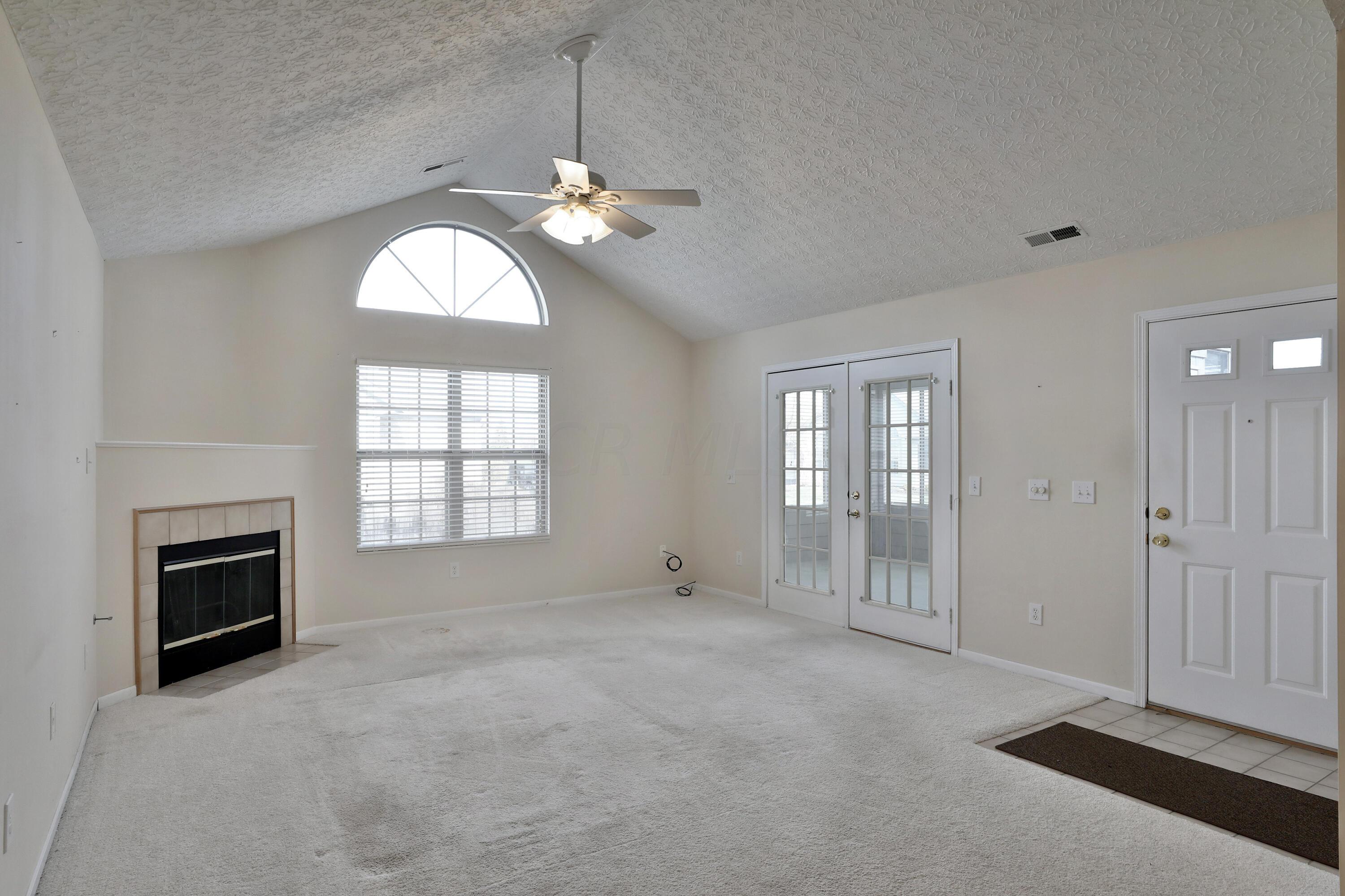 3827 Orchard Way Powell, OH 43065 - Photo 7 of 33 3827-OrchardWay-07a