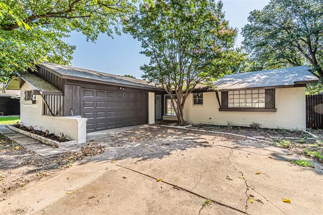 $2,200 | 1018 McCallum Drive, Garland, TX 75042