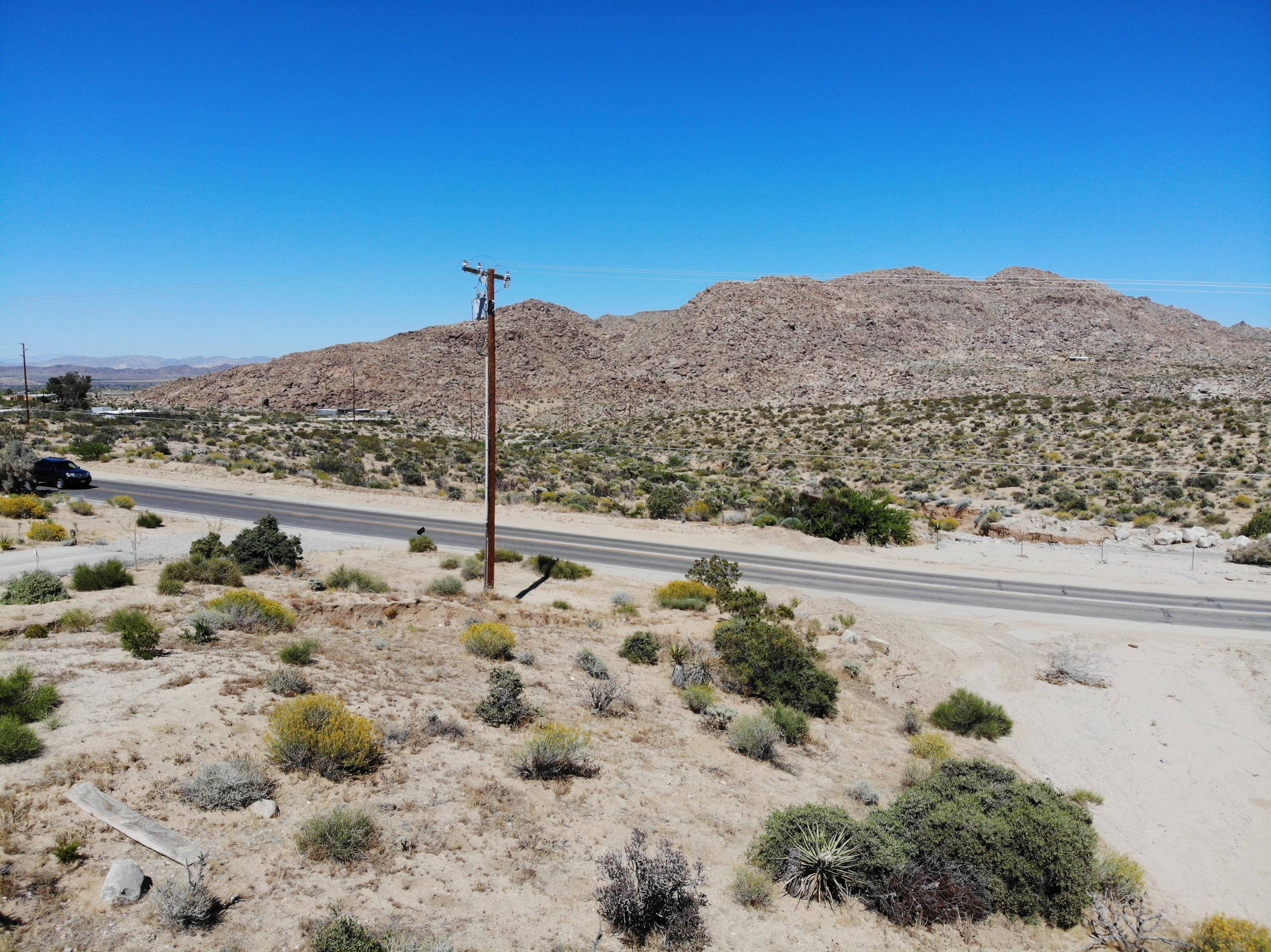 68 Quail Springs Road Joshua Tree, CA 92252 - Photo 6 of 14 39B2AB37F413289804C59AA4A33A8B3E