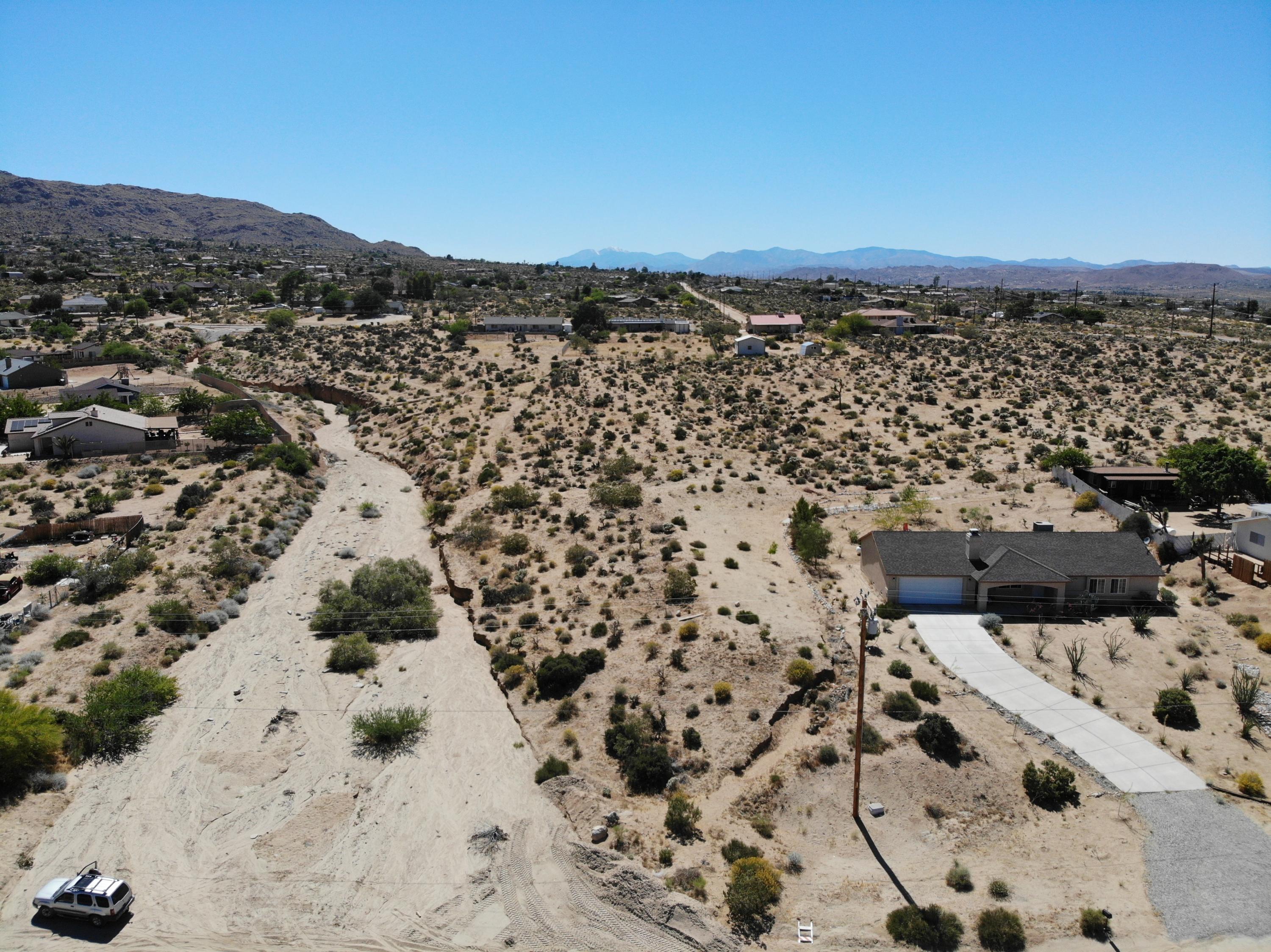 68 Quail Springs Road Joshua Tree, CA 92252 - Photo 9 of 14 360D062B1DBC92D15E85F5C7C0C69C19
