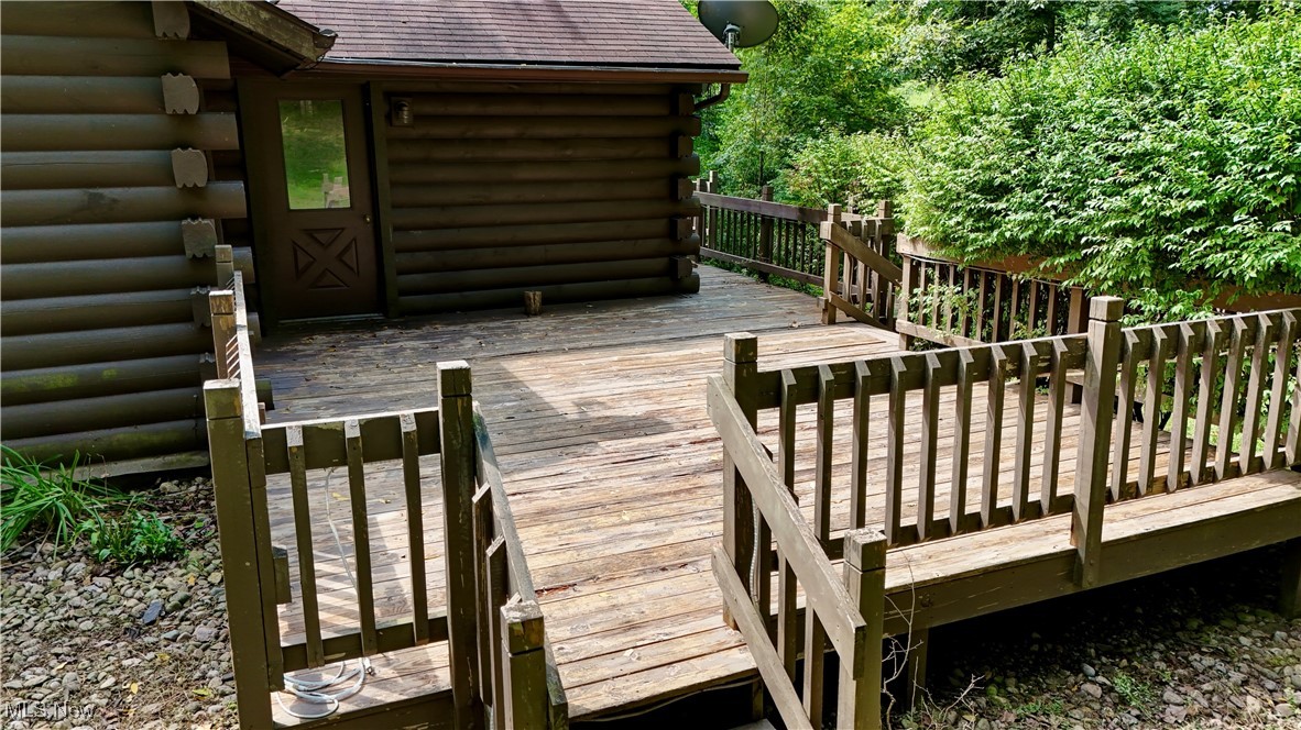 79700 Riggs Hollow Road Tippecanoe, OH 44699 - Photo 6 of 26 View of back deck