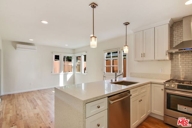 $4,295 | 838 Hilldale Avenue, West Hollywood, CA 90069