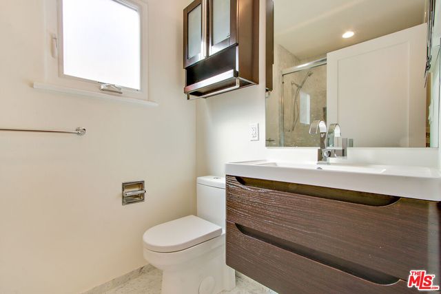 $4,295 | 838 Hilldale Avenue, West Hollywood, CA 90069