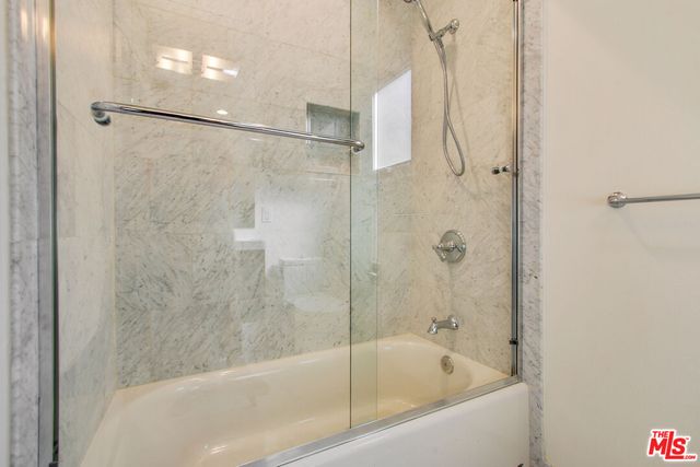 $4,295 | 838 Hilldale Avenue, West Hollywood, CA 90069