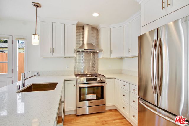 $4,295 | 838 Hilldale Avenue, West Hollywood, CA 90069