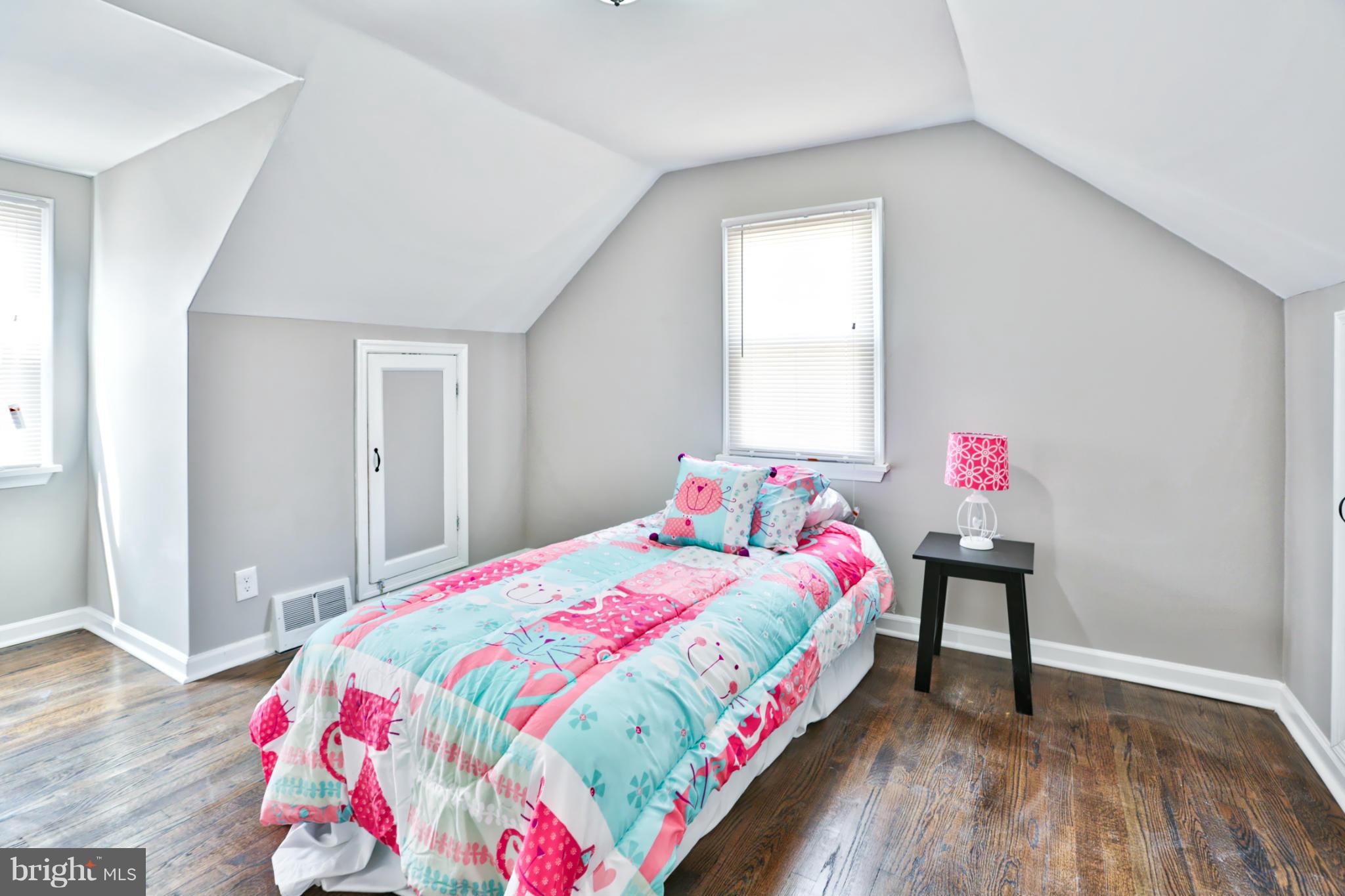 1616 Rosewick Avenue Rosedale, MD 21237 - Photo 17 of 30 3rd Bedroom Bright and Inviting