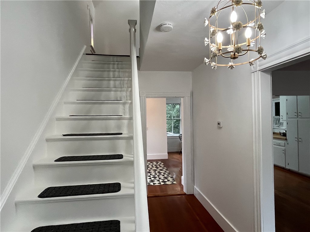 12 Lasalle Place Newport, RI 02840 - Photo 17 of 33