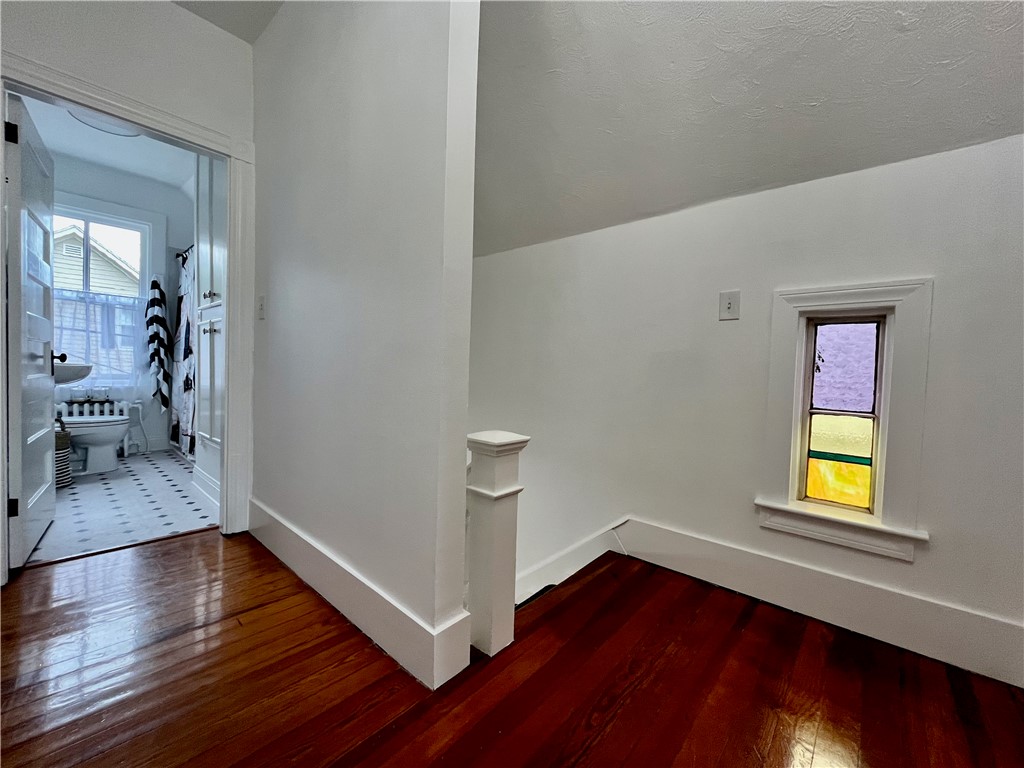 12 Lasalle Place Newport, RI 02840 - Photo 20 of 33