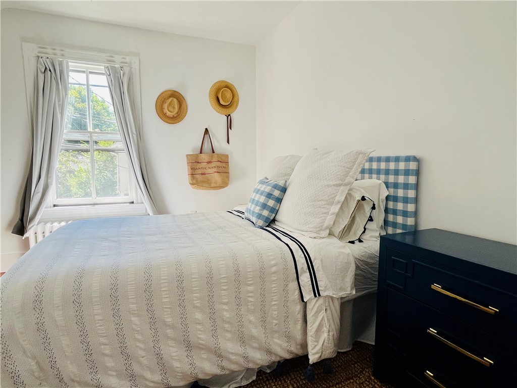 12 Lasalle Place Newport, RI 02840 - Photo 21 of 33