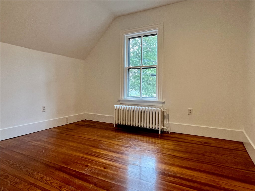 12 Lasalle Place Newport, RI 02840 - Photo 27 of 33