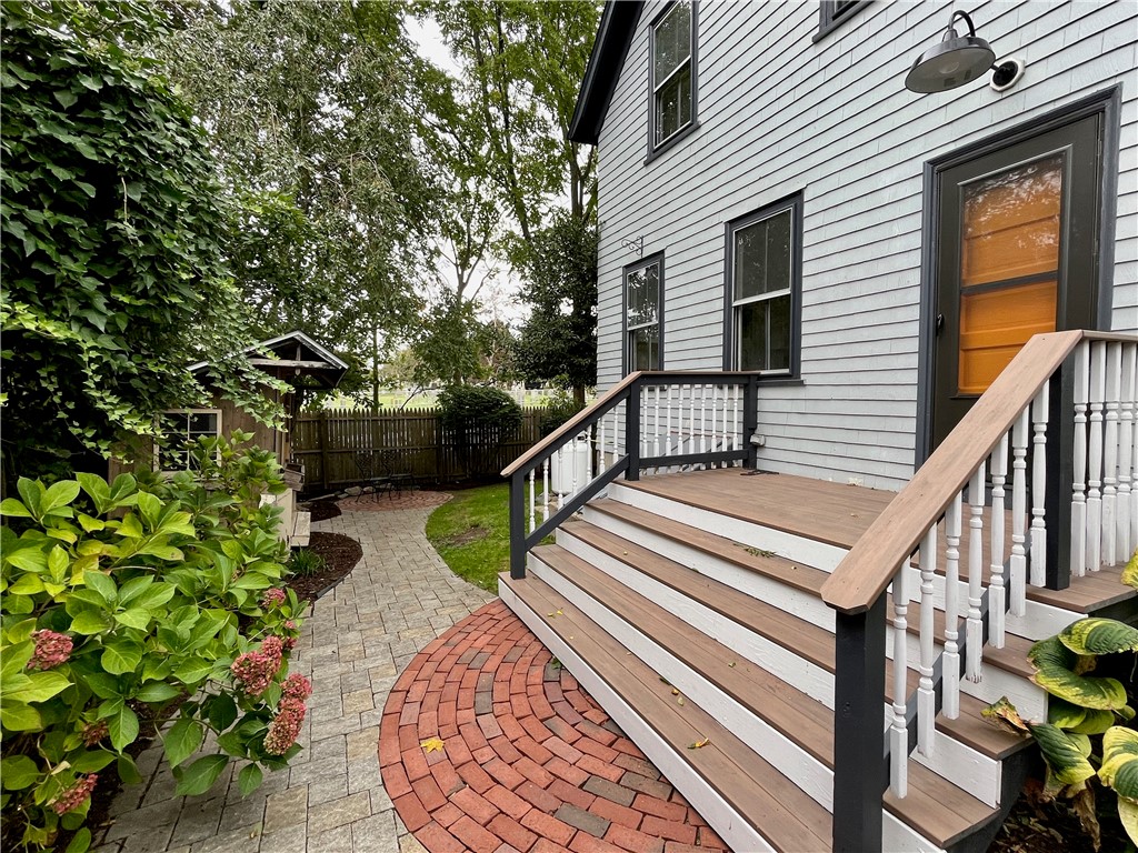 12 Lasalle Place Newport, RI 02840 - Photo 29 of 33