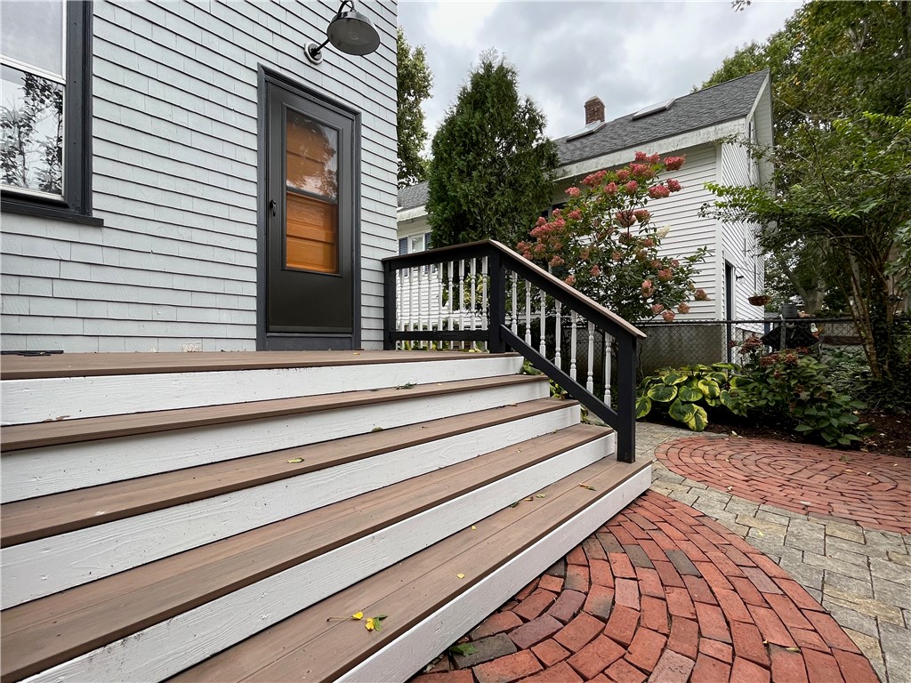 12 Lasalle Place Newport, RI 02840 - Photo 30 of 33