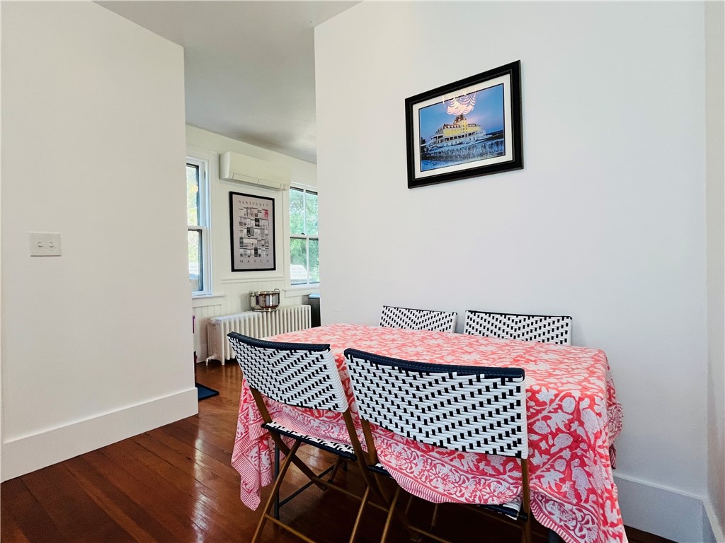 12 Lasalle Place Newport, RI 02840 - Photo 8 of 33