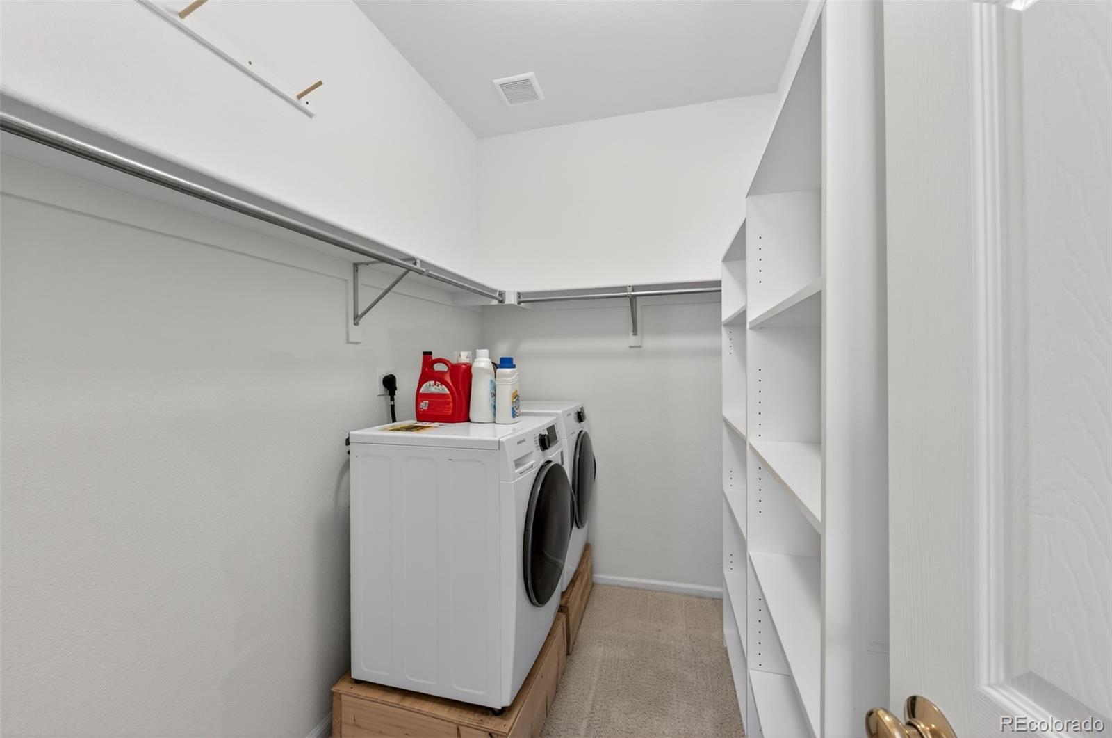 9534 Silver Spur Lane Highlands Ranch, CO 80130 - Photo 27 of 46