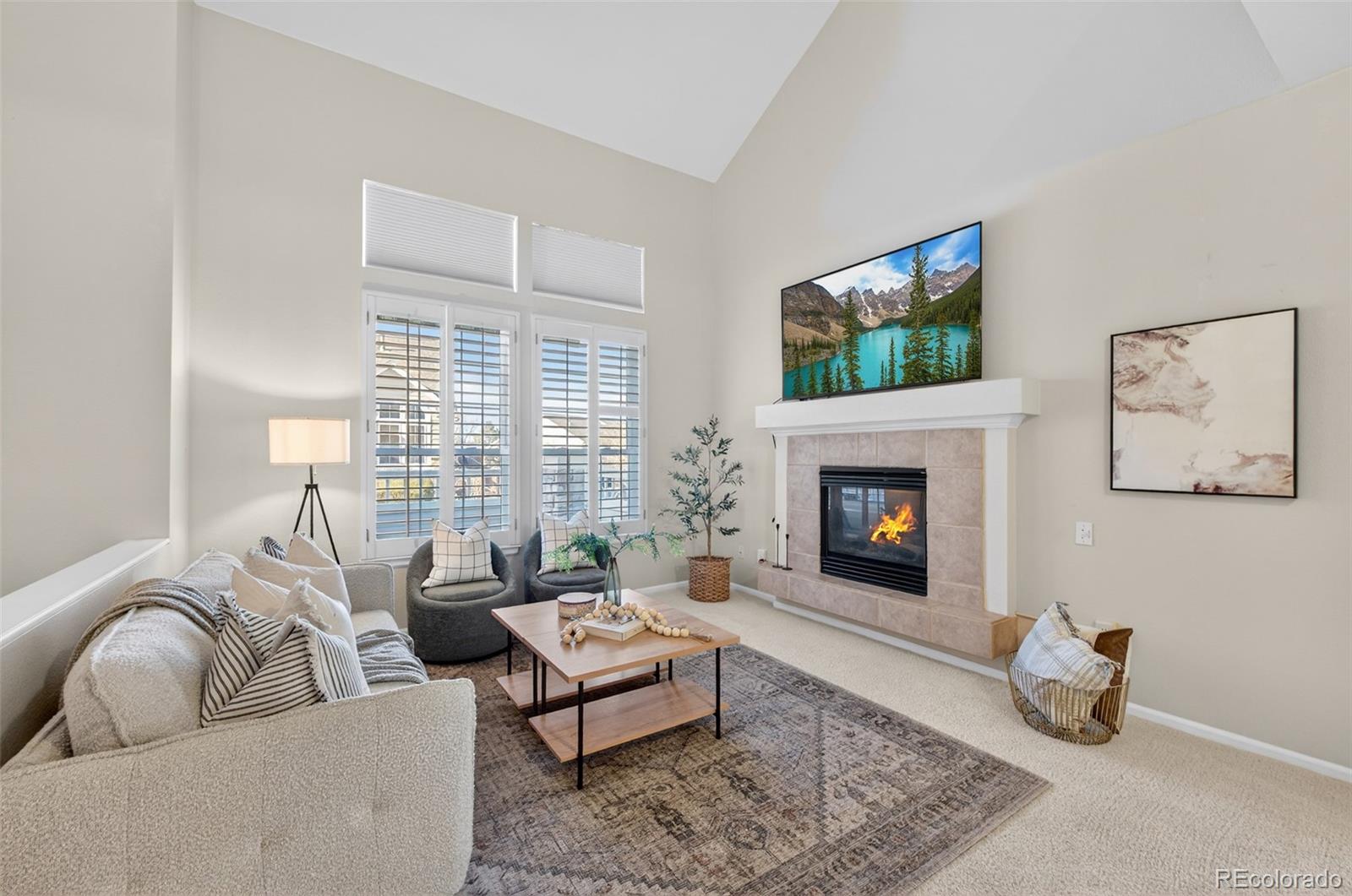 9534 Silver Spur Lane Highlands Ranch, CO 80130 - Photo 5 of 46