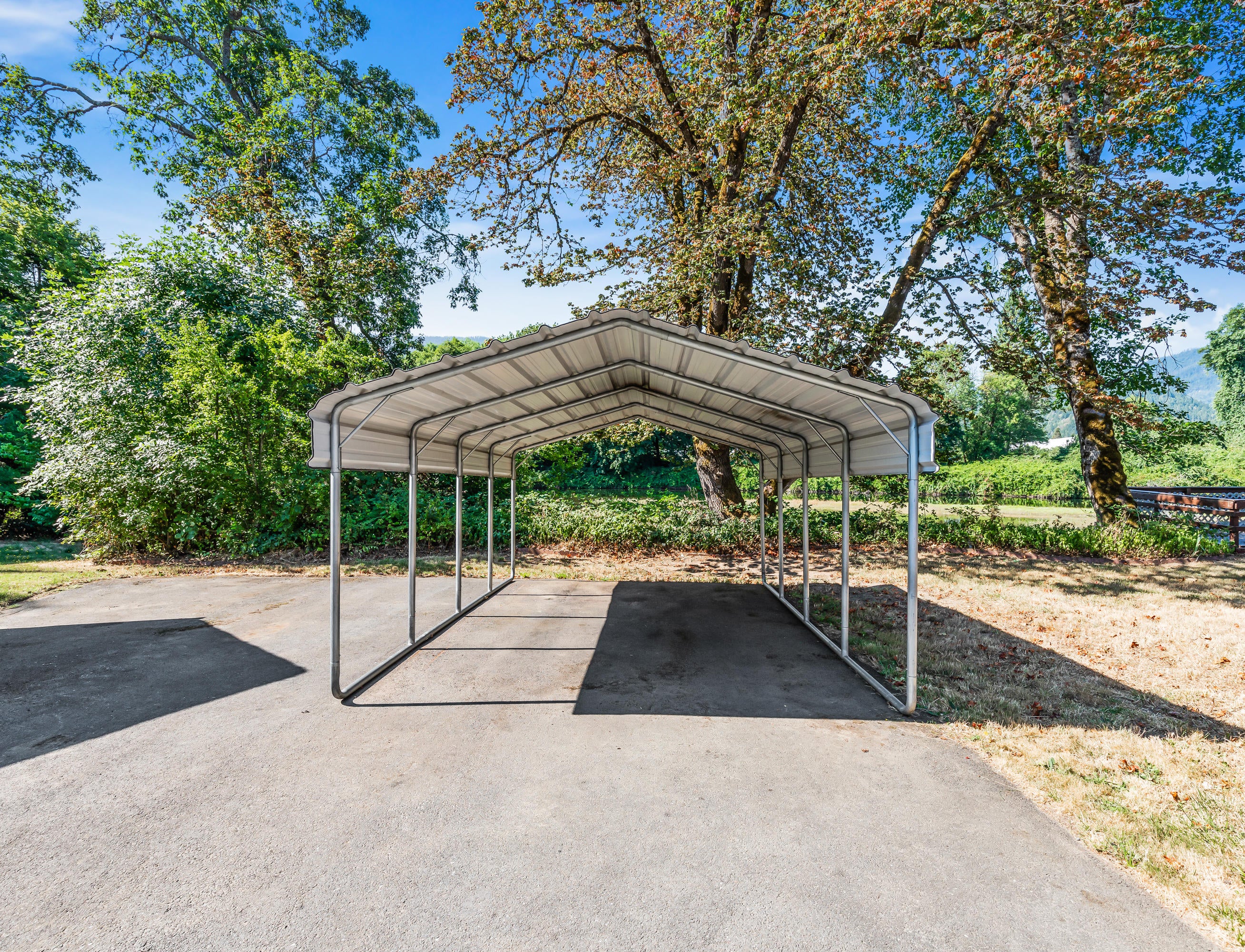 6745 North Applegate Road Grants Pass, OR 97527 - Photo 56 of 82 9R9A9470