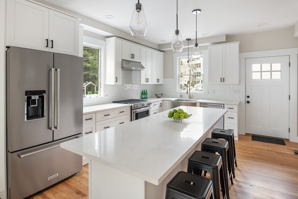 88 Line Street, Unit 88 Somerville, MA 02143 - Photo 6 of 20