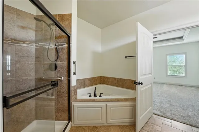 $589,900 | 4560 Northeast Seneca Terrace, Lee's Summit, MO 64064