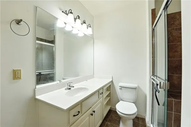 $589,900 | 4560 Northeast Seneca Terrace, Lee's Summit, MO 64064