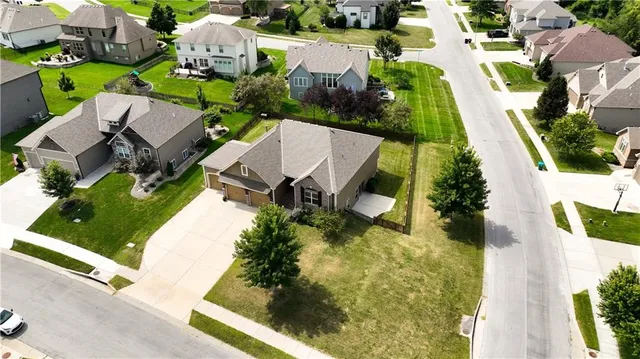 $589,900 | 4560 Northeast Seneca Terrace, Lee's Summit, MO 64064