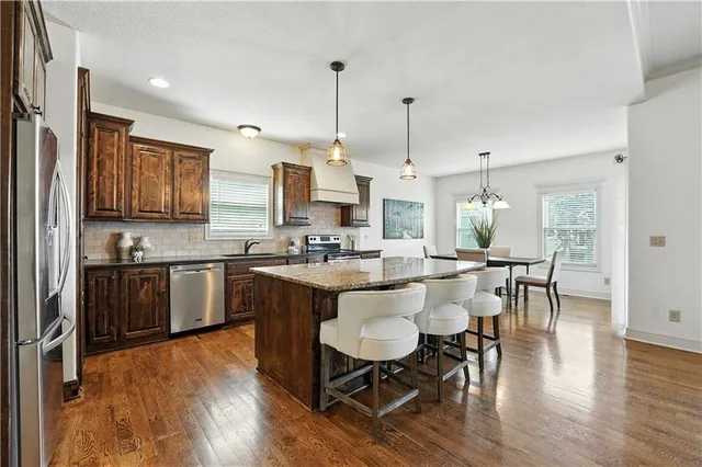 $589,900 | 4560 Northeast Seneca Terrace, Lee's Summit, MO 64064